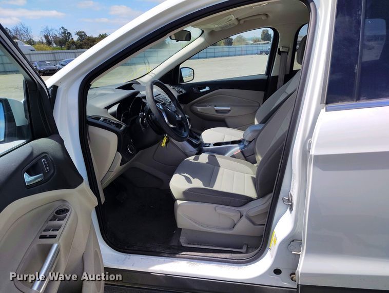 image for item YA0463 2013 Ford Escape SE SUV