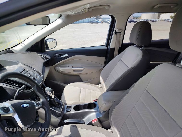 image for item YA0463 2013 Ford Escape SE SUV