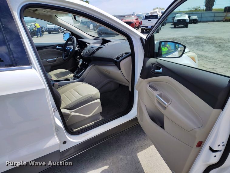 image for item YA0463 2013 Ford Escape SE SUV