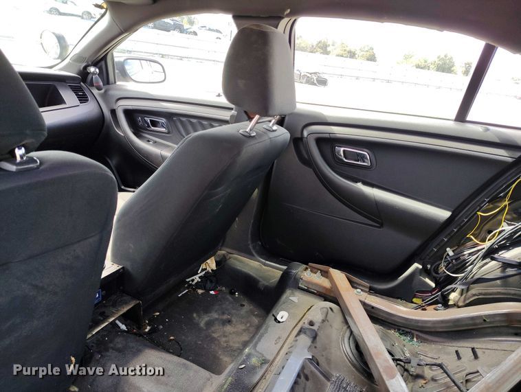 image for item YA0466 2013 Ford Taurus Police Interceptor 