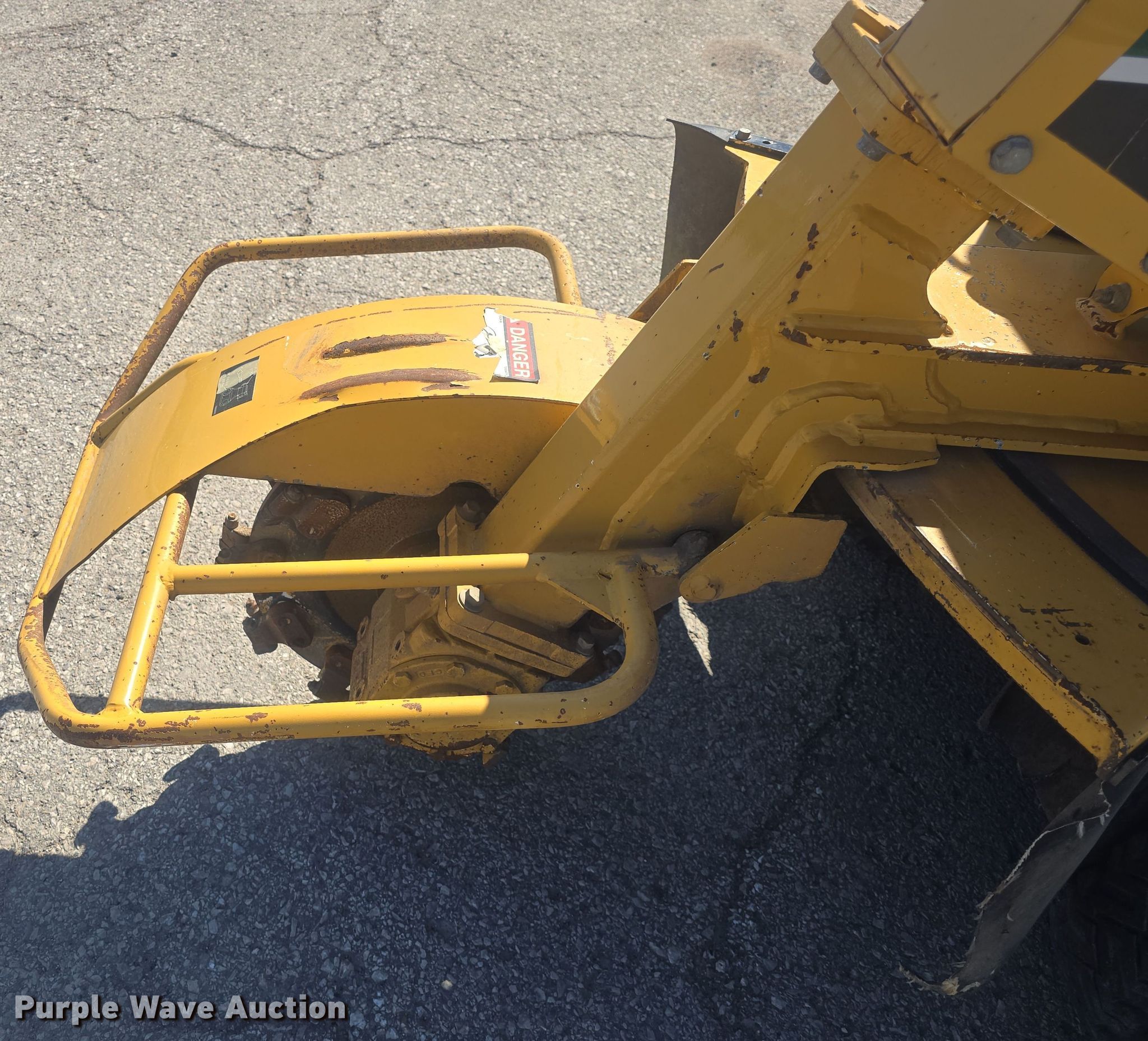 Vermeer SC372 stump grinder in Olathe, KS | Item EK2490 sold