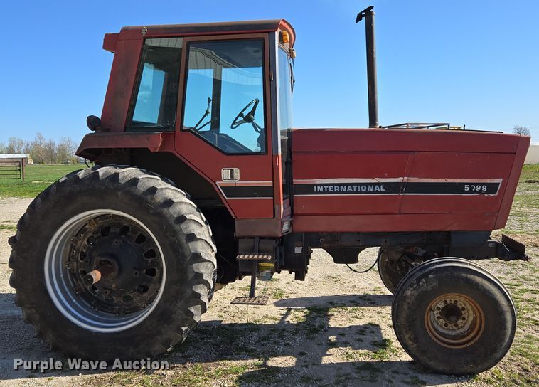 image for item DE2149 1981 International 5088 tractor