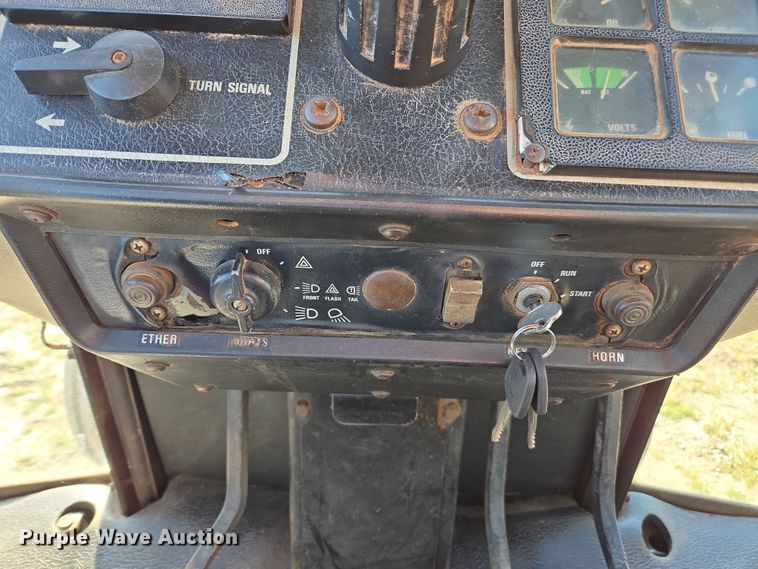 image for item DE2149 1981 International 5088 tractor