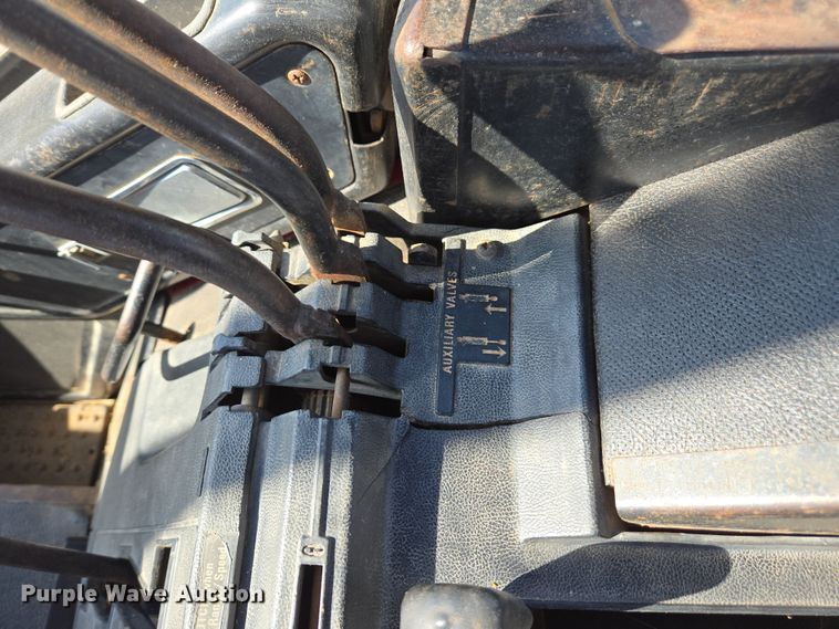 image for item DE2149 1981 International 5088 tractor