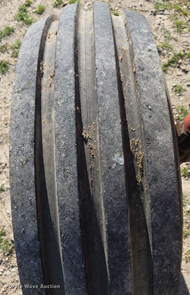 image for item DE2149 1981 International 5088 tractor