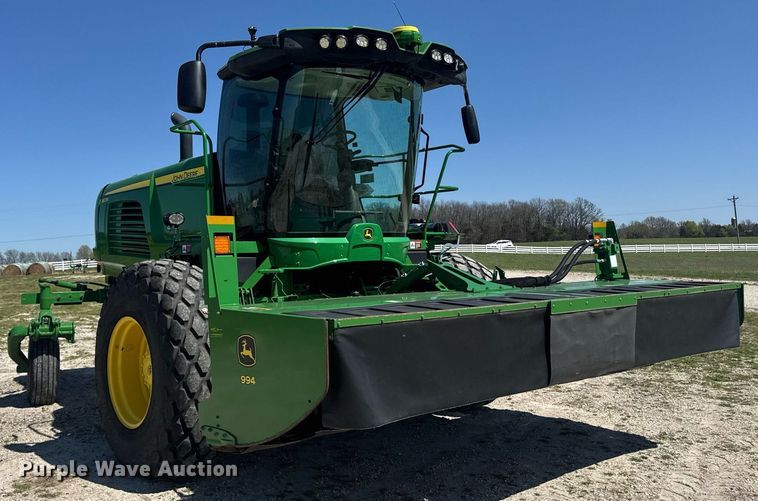 image for item DE2151 2021 John Deere W235 swather / windrower