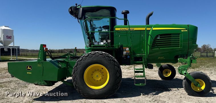 image for item DE2151 2021 John Deere W235 swather / windrower