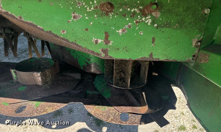 image for item DE2151 2021 John Deere W235 swather / windrower