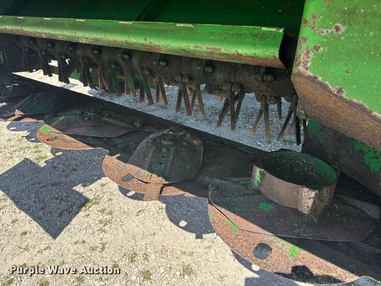 image for item DE2151 2021 John Deere W235 swather / windrower