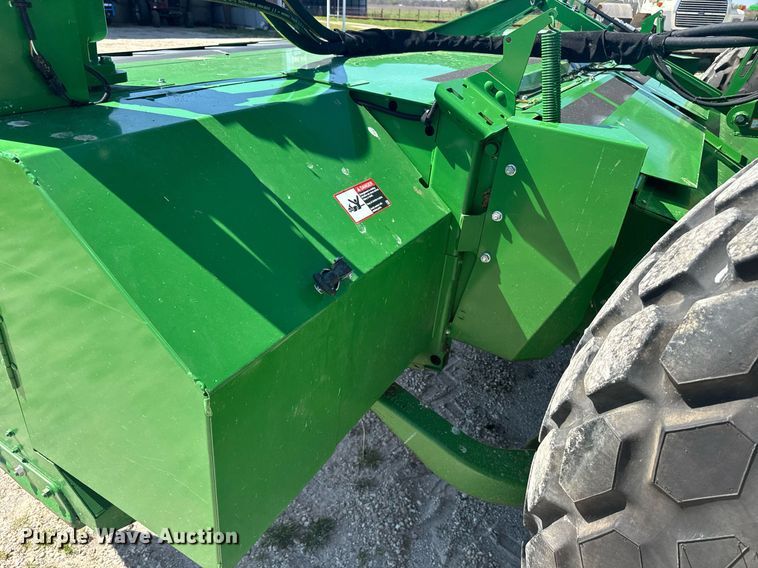 image for item DE2151 2021 John Deere W235 swather / windrower