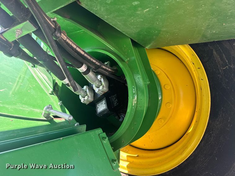 image for item DE2151 2021 John Deere W235 swather / windrower