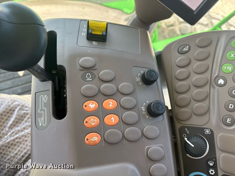 image for item DE2151 2021 John Deere W235 swather / windrower