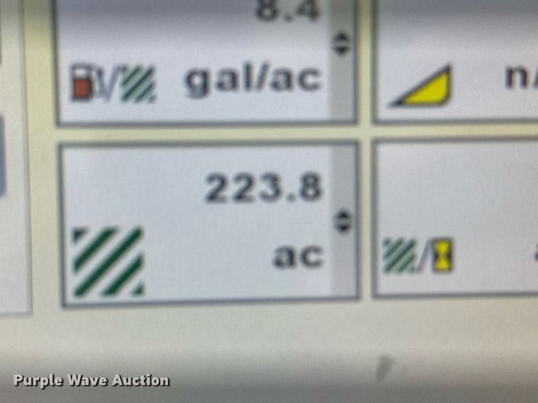 image for item DE2151 2021 John Deere W235 swather / windrower