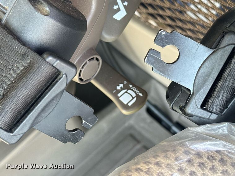 image for item DE2151 2021 John Deere W235 swather / windrower