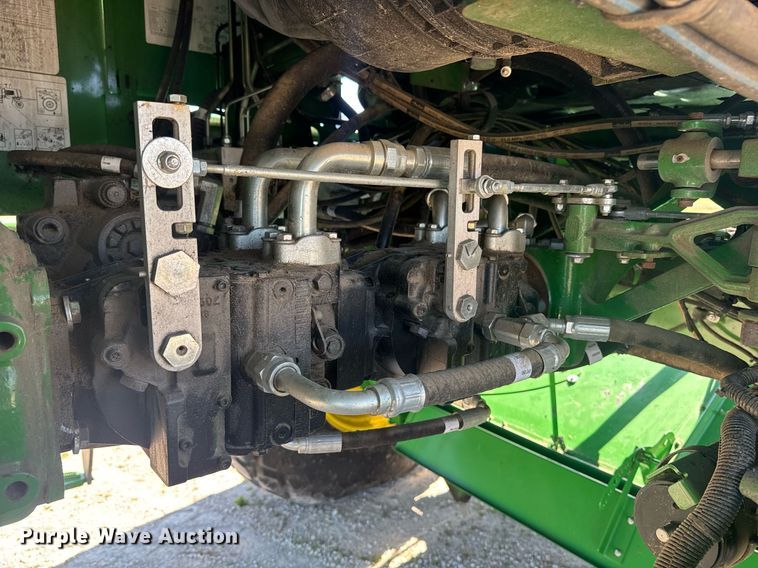 image for item DE2151 2021 John Deere W235 swather / windrower
