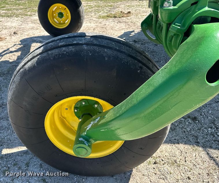 image for item DE2151 2021 John Deere W235 swather / windrower