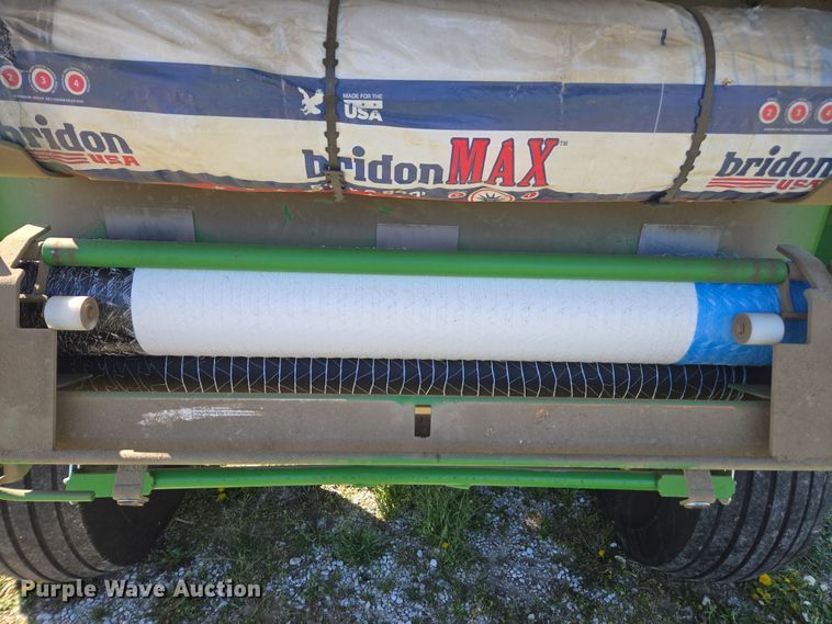 image for item DE2153 2018 John Deere 460M Mega Wide HC2 round baler