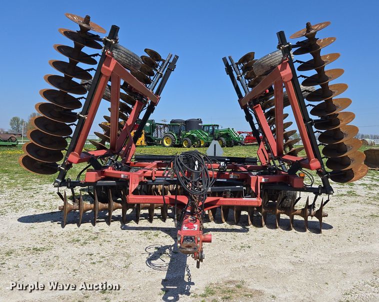 image for item DE2157 2011 Case IH 370 True-Tandem disk