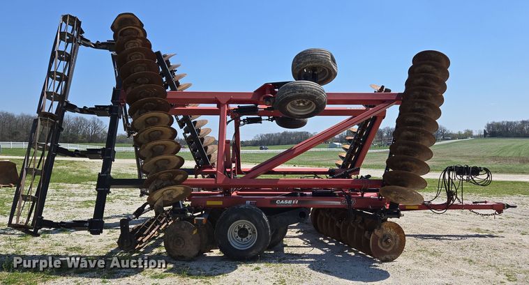 image for item DE2157 2011 Case IH 370 True-Tandem disk