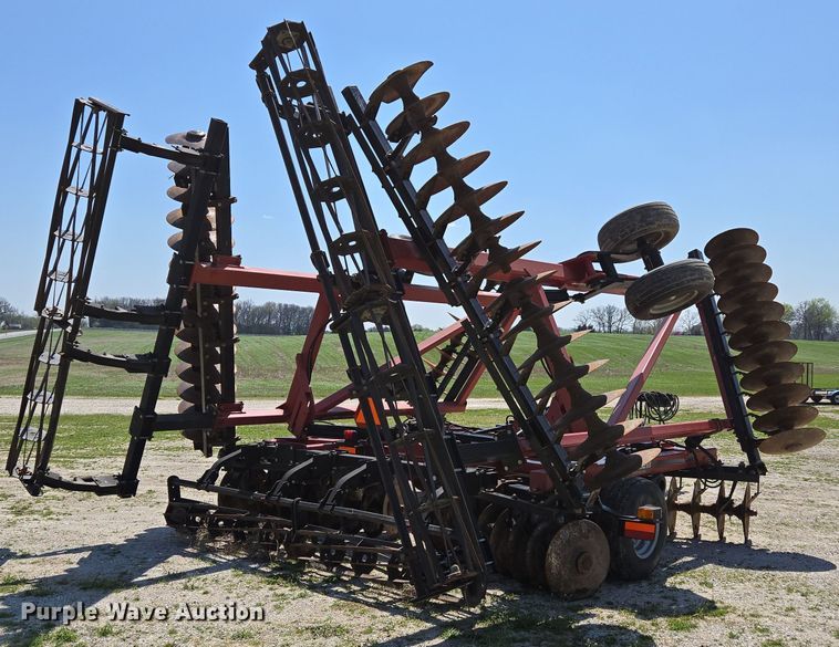 image for item DE2157 2011 Case IH 370 True-Tandem disk