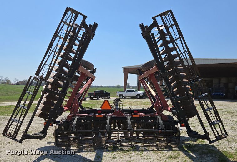 image for item DE2157 2011 Case IH 370 True-Tandem disk