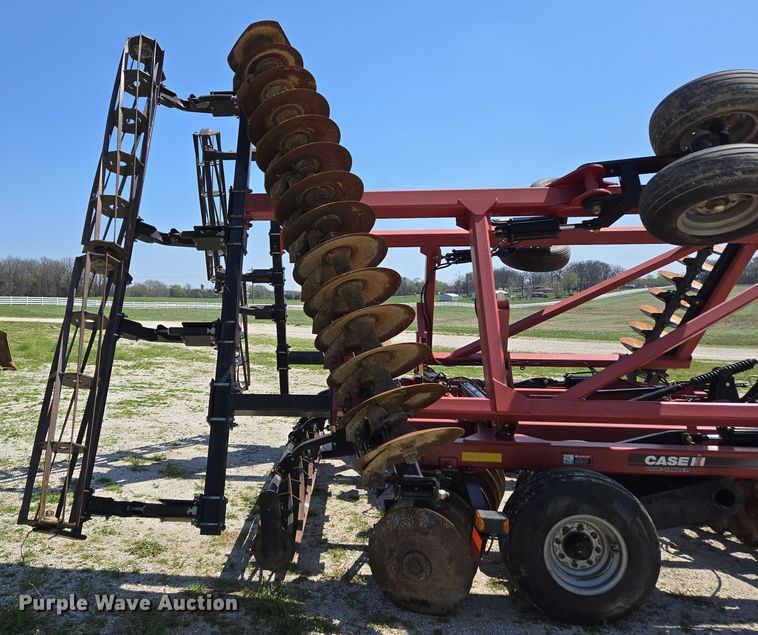 image for item DE2157 2011 Case IH 370 True-Tandem disk