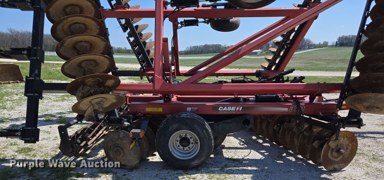 image for item DE2157 2011 Case IH 370 True-Tandem disk