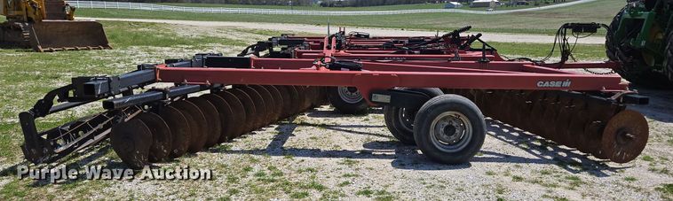 image for item DE2157 2011 Case IH 370 True-Tandem disk