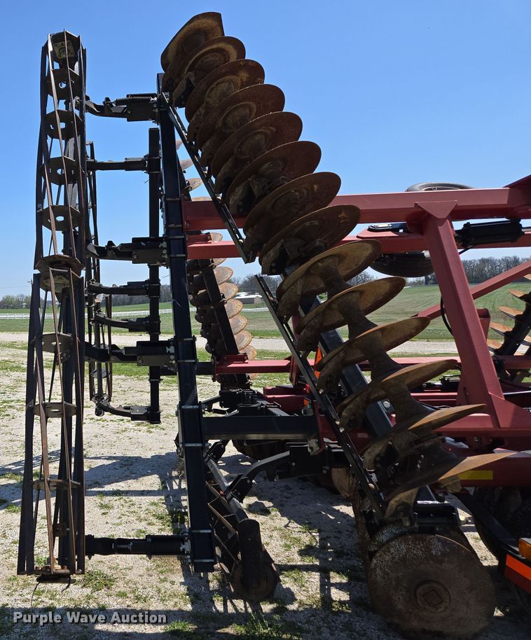 image for item DE2157 2011 Case IH 370 True-Tandem disk