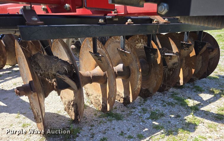 image for item DE2157 2011 Case IH 370 True-Tandem disk