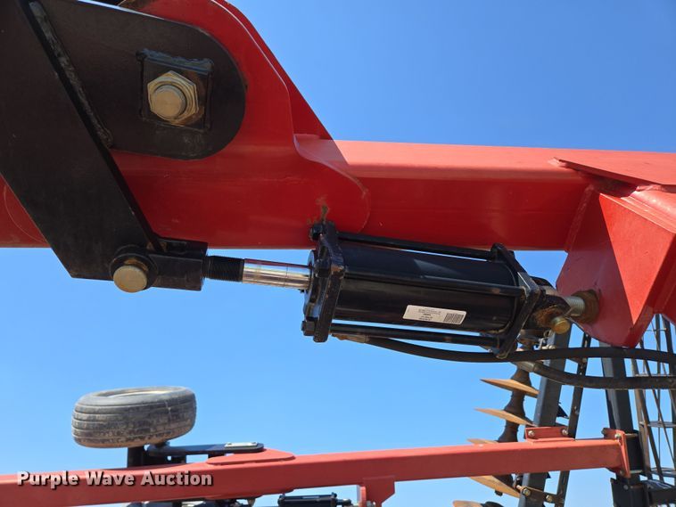 image for item DE2157 2011 Case IH 370 True-Tandem disk