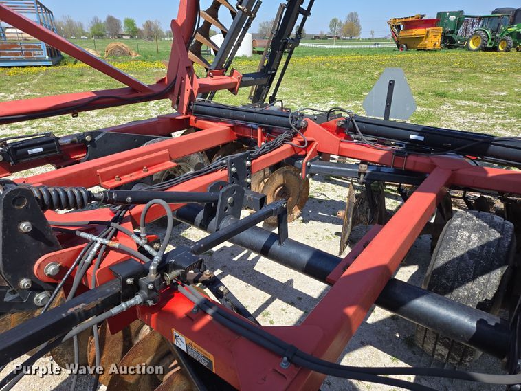 image for item DE2157 2011 Case IH 370 True-Tandem disk