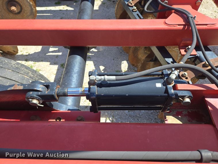 image for item DE2157 2011 Case IH 370 True-Tandem disk