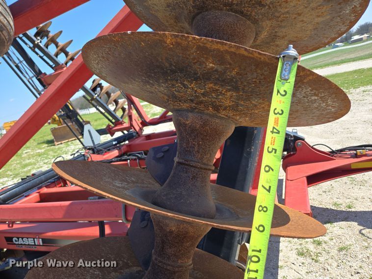 image for item DE2157 2011 Case IH 370 True-Tandem disk