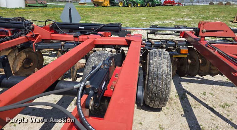 image for item DE2157 2011 Case IH 370 True-Tandem disk