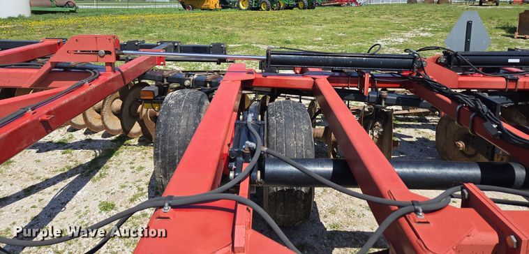 image for item DE2157 2011 Case IH 370 True-Tandem disk