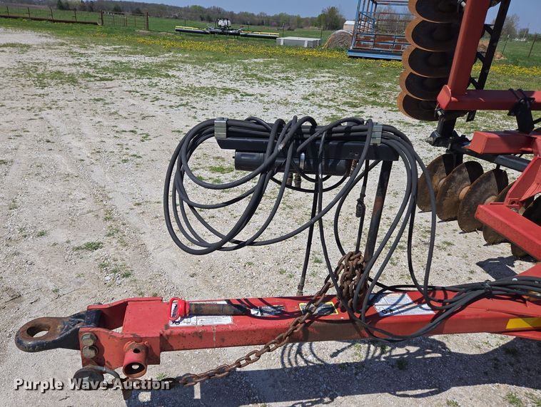 image for item DE2157 2011 Case IH 370 True-Tandem disk