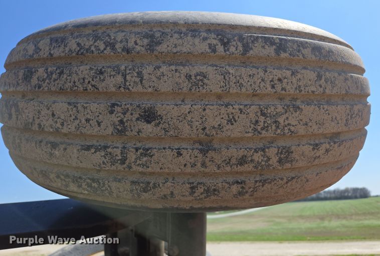 image for item DE2157 2011 Case IH 370 True-Tandem disk