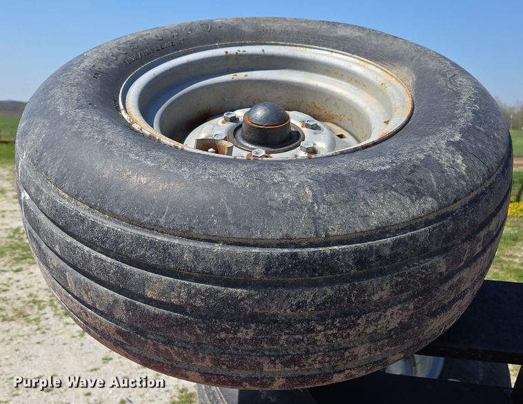 image for item DE2157 2011 Case IH 370 True-Tandem disk