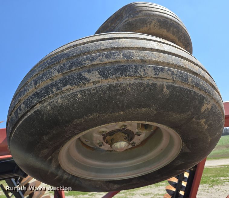 image for item DE2157 2011 Case IH 370 True-Tandem disk