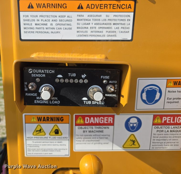 image for item DE2158 2021 Haybuster 1000 tub grinder