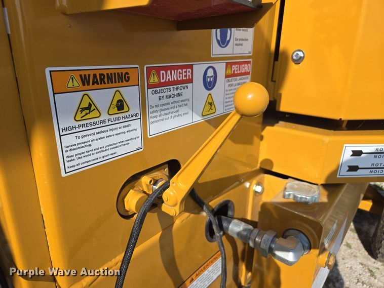 image for item DE2158 2021 Haybuster 1000 tub grinder