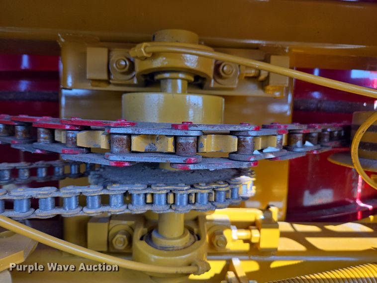 image for item DE2158 2021 Haybuster 1000 tub grinder