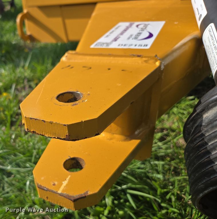 image for item DE2158 2021 Haybuster 1000 tub grinder