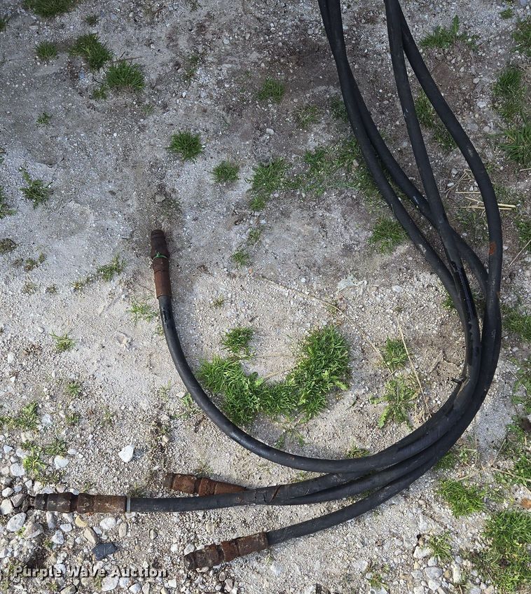 image for item DE2159 Art's-Way 528730 feed grinder/mixer