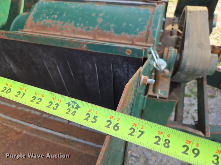 image for item DE2159 Art's-Way 528730 feed grinder/mixer