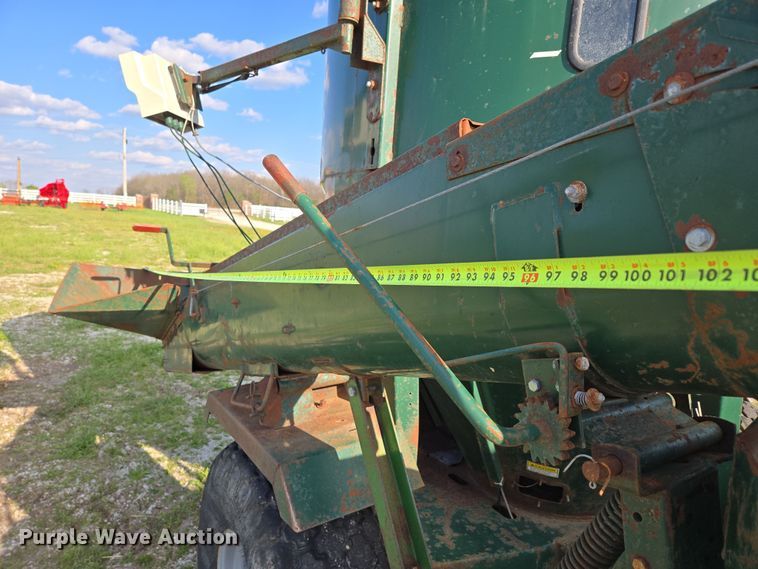 image for item DE2159 Art's-Way 528730 feed grinder/mixer