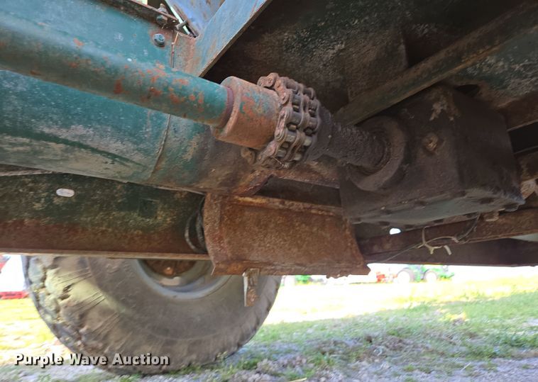 image for item DE2159 Art's-Way 528730 feed grinder/mixer