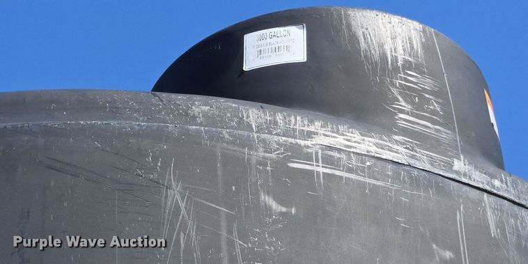 image for item DE2161 Ag Spray Equipment Double Cone nurse tank trailer