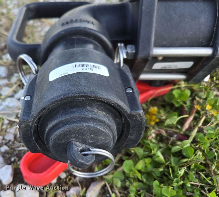 image for item DE2161 Ag Spray Equipment Double Cone nurse tank trailer